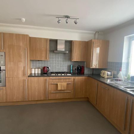 The Duplex Nairn- Spacious 3 Bedroom With Sunny Balcony Bagian luar foto