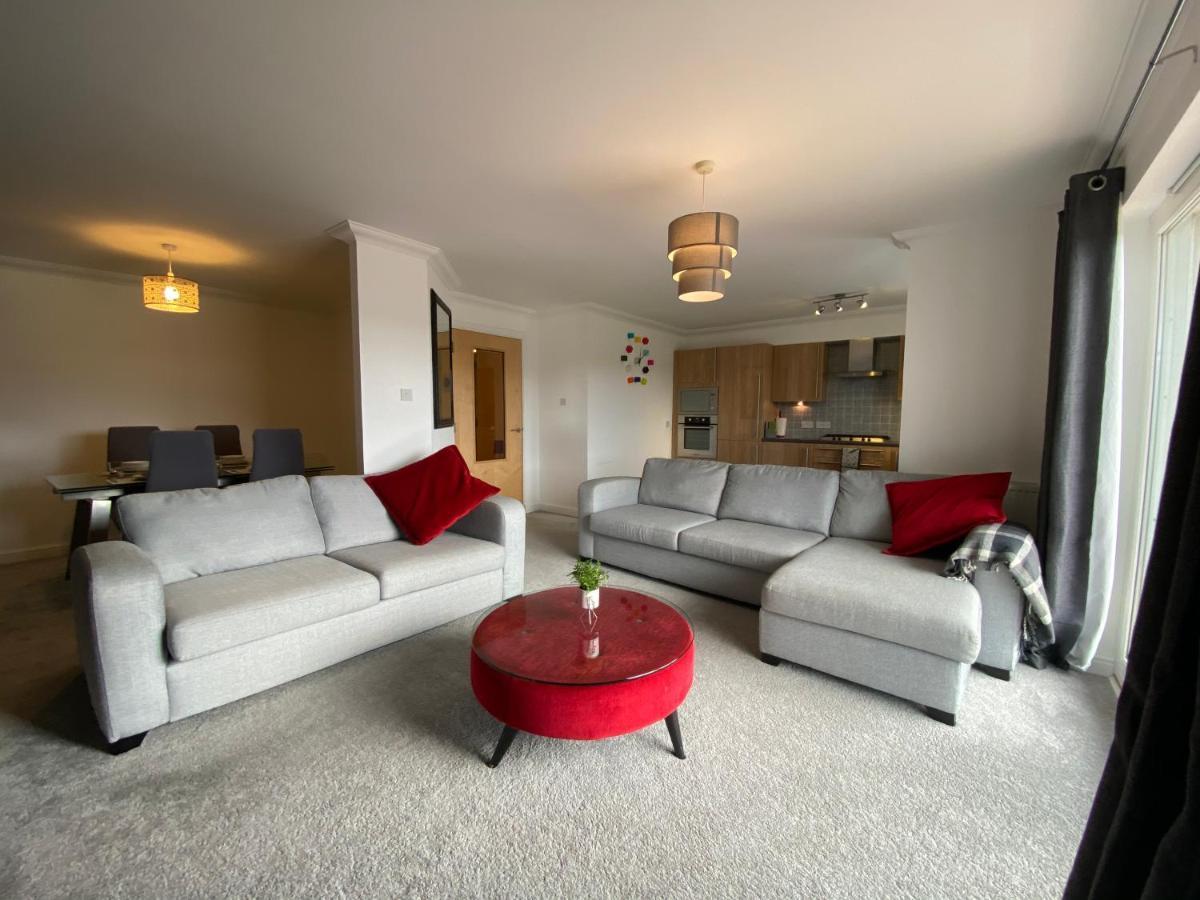 The Duplex Nairn- Spacious 3 Bedroom With Sunny Balcony Bagian luar foto