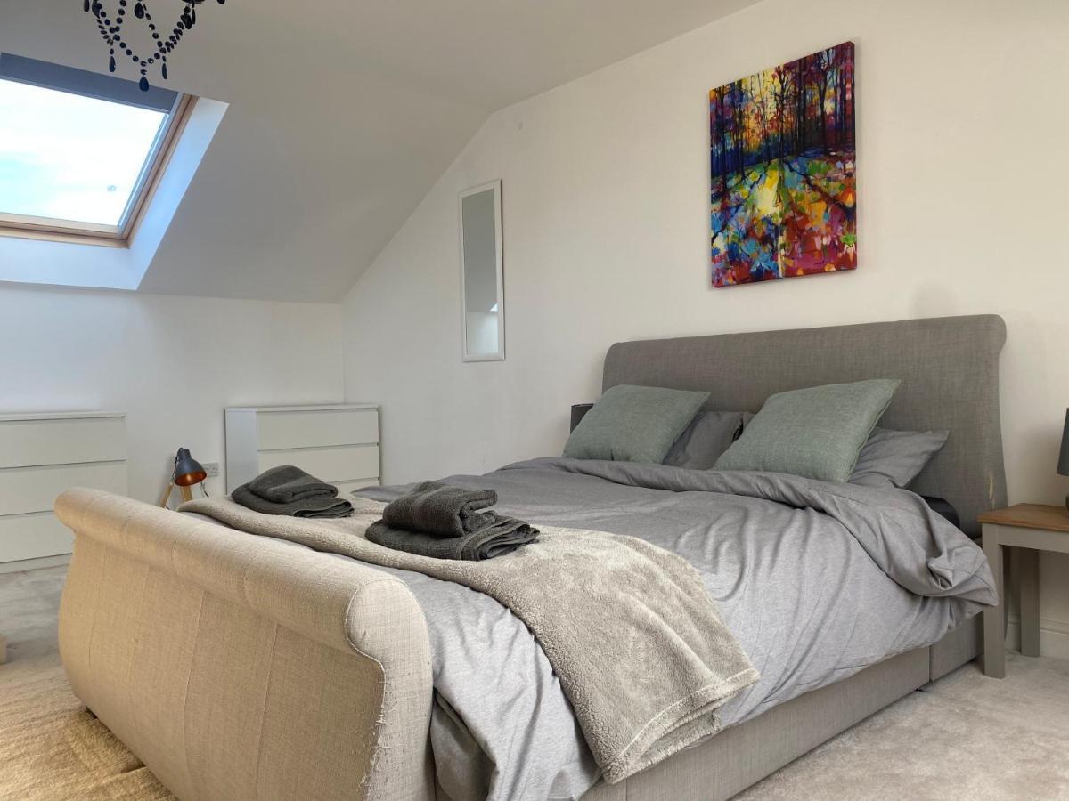 The Duplex Nairn- Spacious 3 Bedroom With Sunny Balcony Bagian luar foto