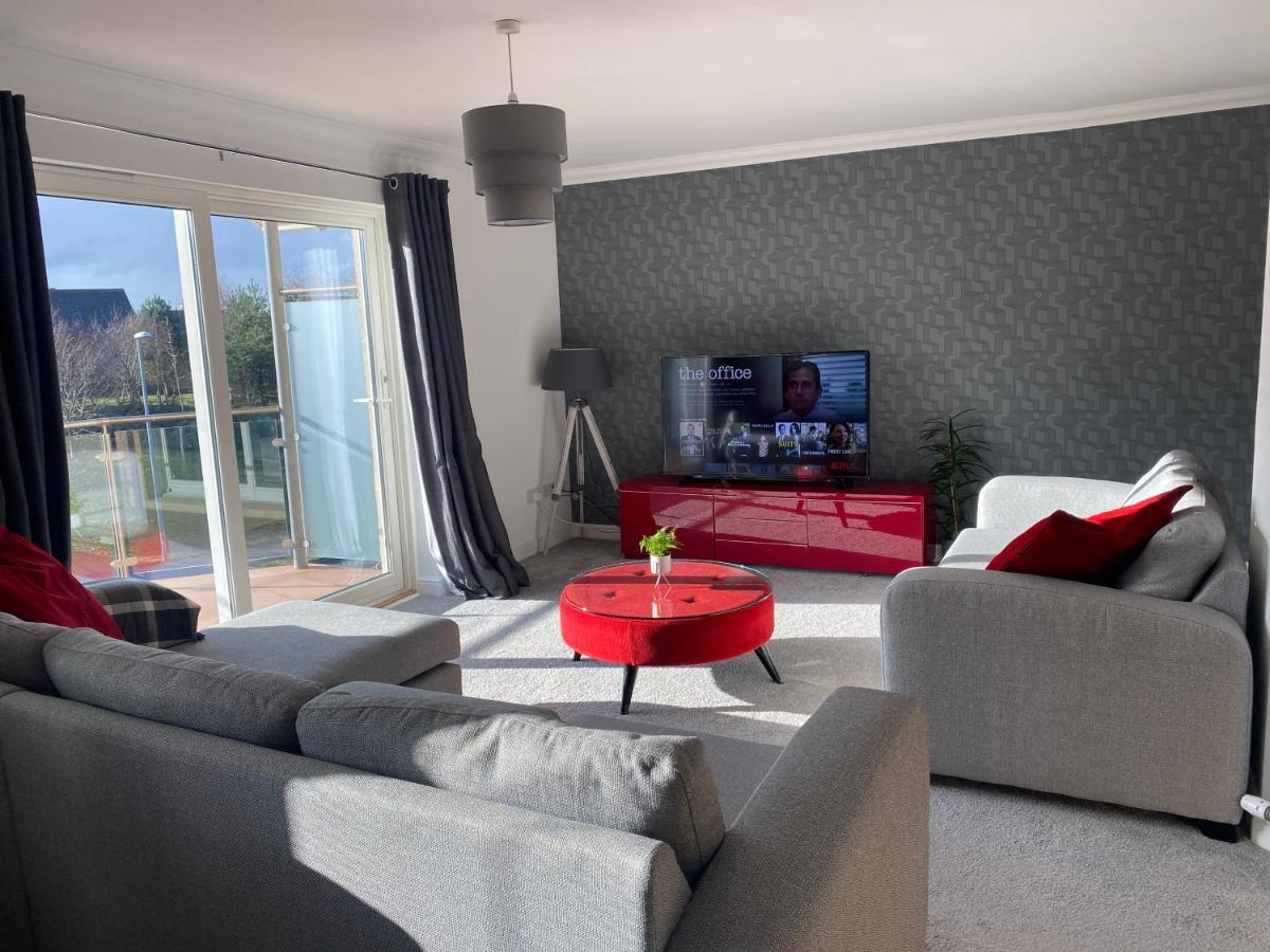The Duplex Nairn- Spacious 3 Bedroom With Sunny Balcony Bagian luar foto