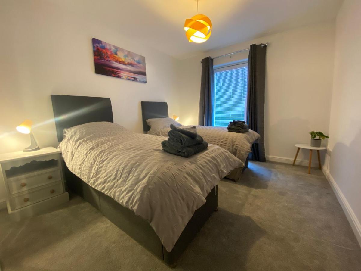 The Duplex Nairn- Spacious 3 Bedroom With Sunny Balcony Bagian luar foto