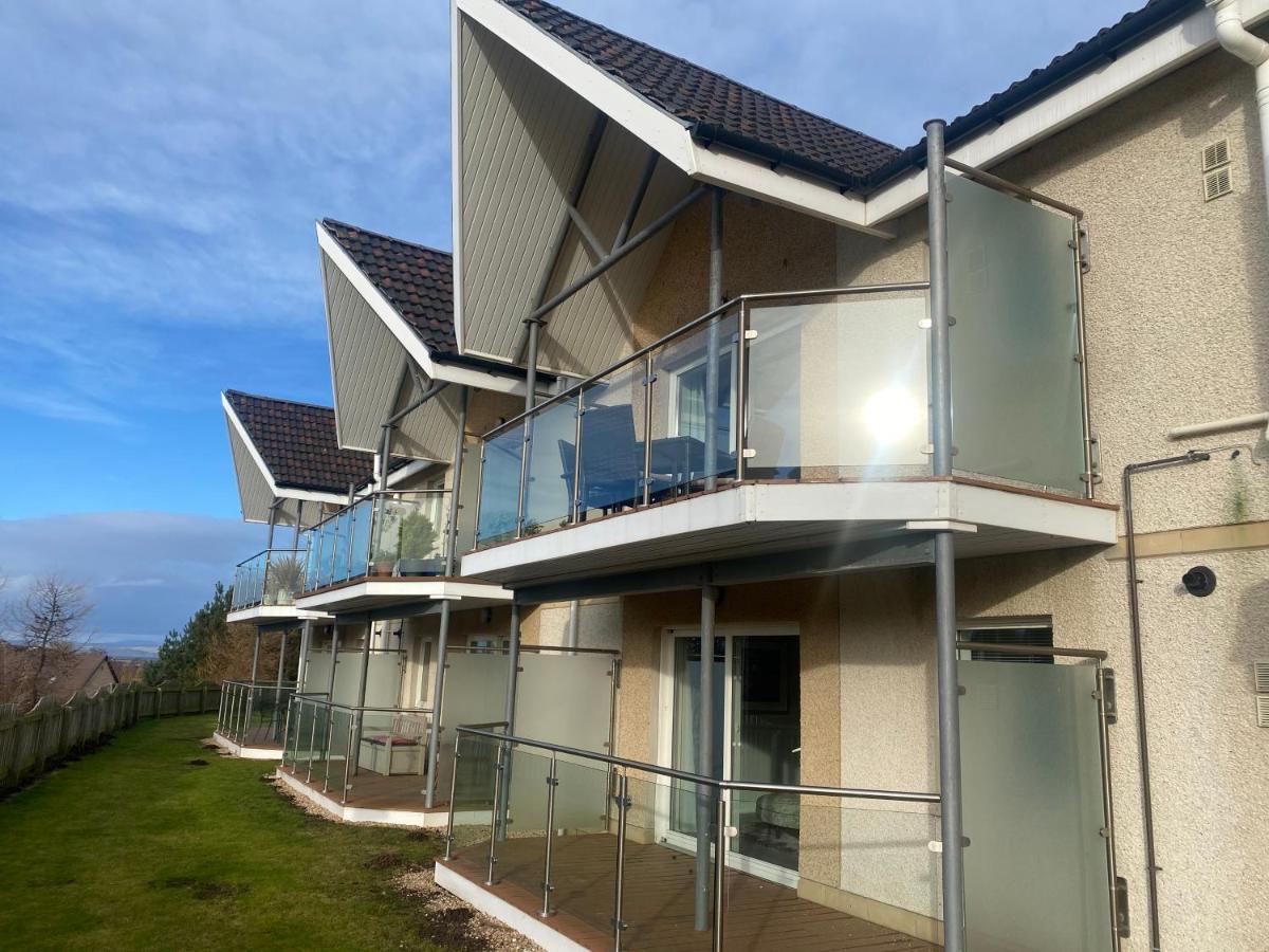 The Duplex Nairn- Spacious 3 Bedroom With Sunny Balcony Bagian luar foto