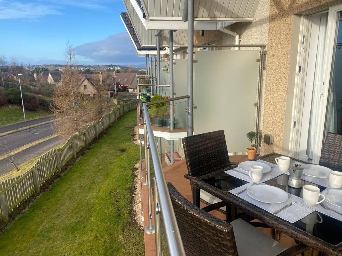 The Duplex Nairn- Spacious 3 Bedroom With Sunny Balcony Bagian luar foto