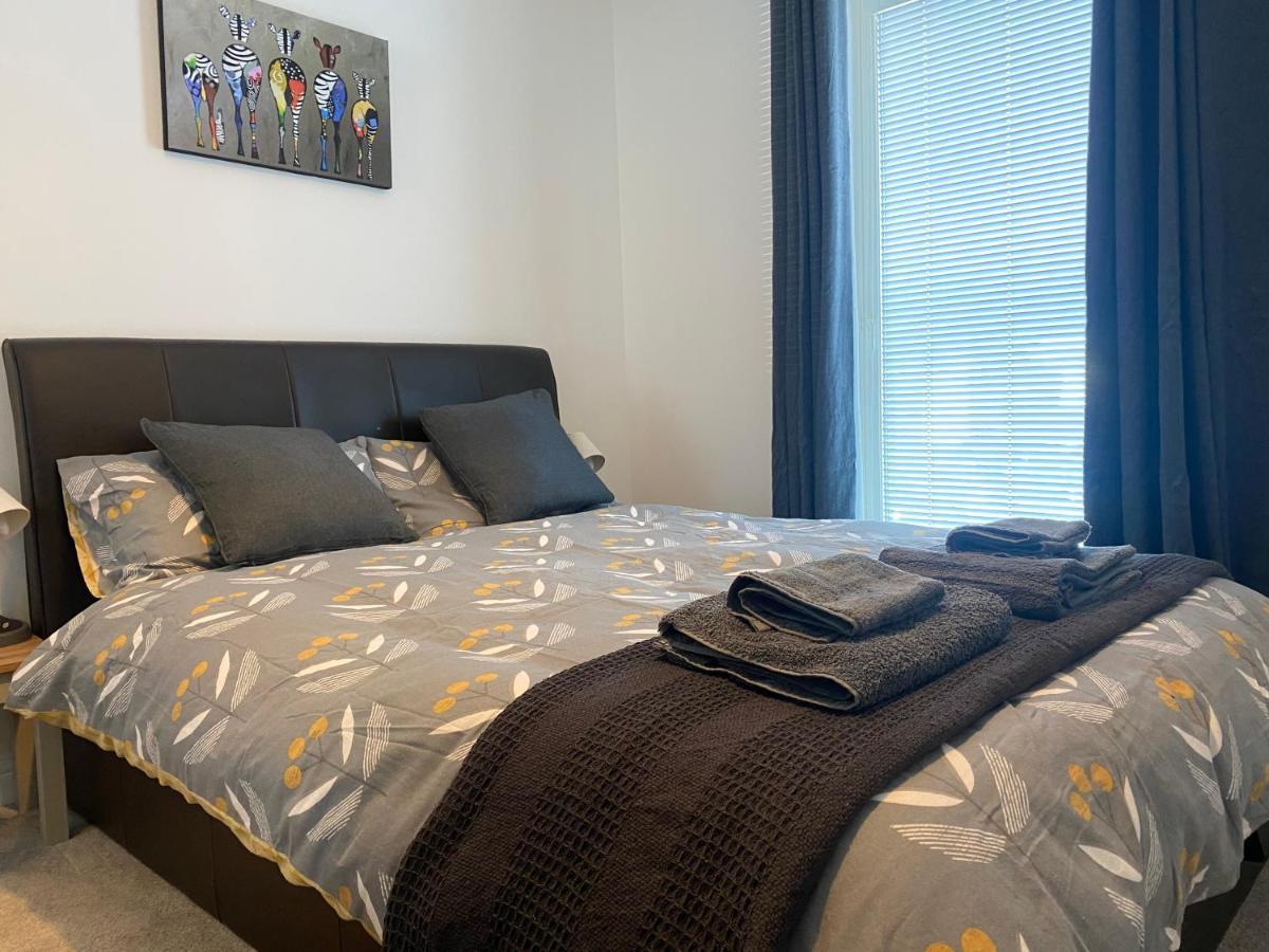 The Duplex Nairn- Spacious 3 Bedroom With Sunny Balcony Bagian luar foto