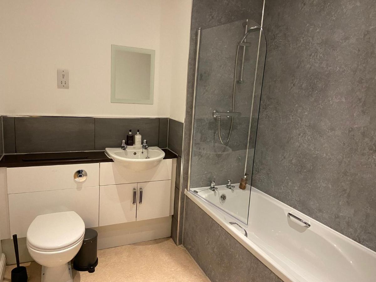 The Duplex Nairn- Spacious 3 Bedroom With Sunny Balcony Bagian luar foto