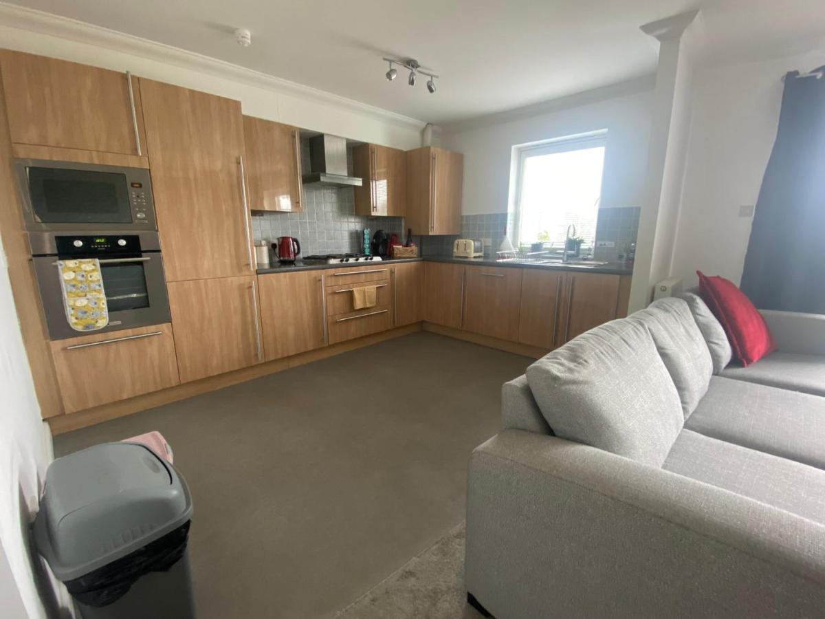 The Duplex Nairn- Spacious 3 Bedroom With Sunny Balcony Bagian luar foto