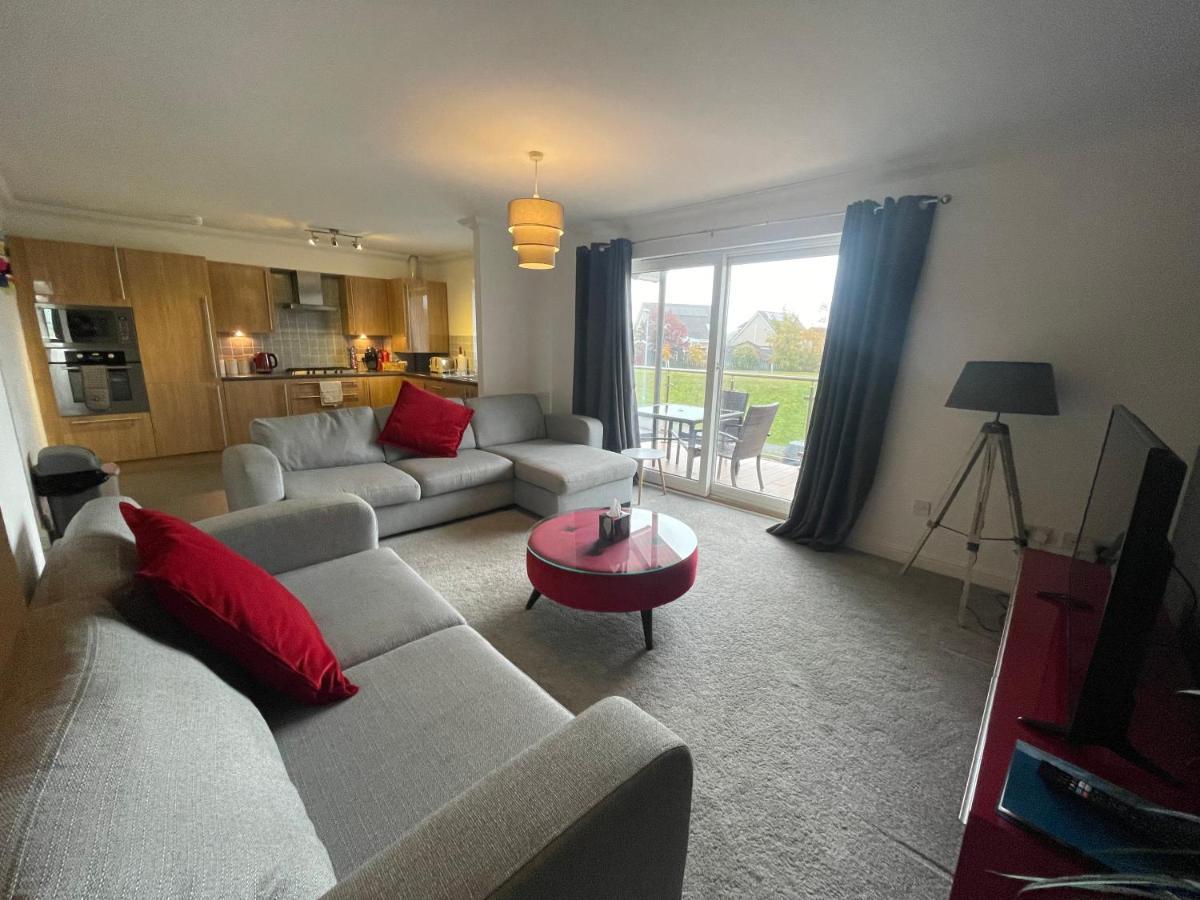 The Duplex Nairn- Spacious 3 Bedroom With Sunny Balcony Bagian luar foto